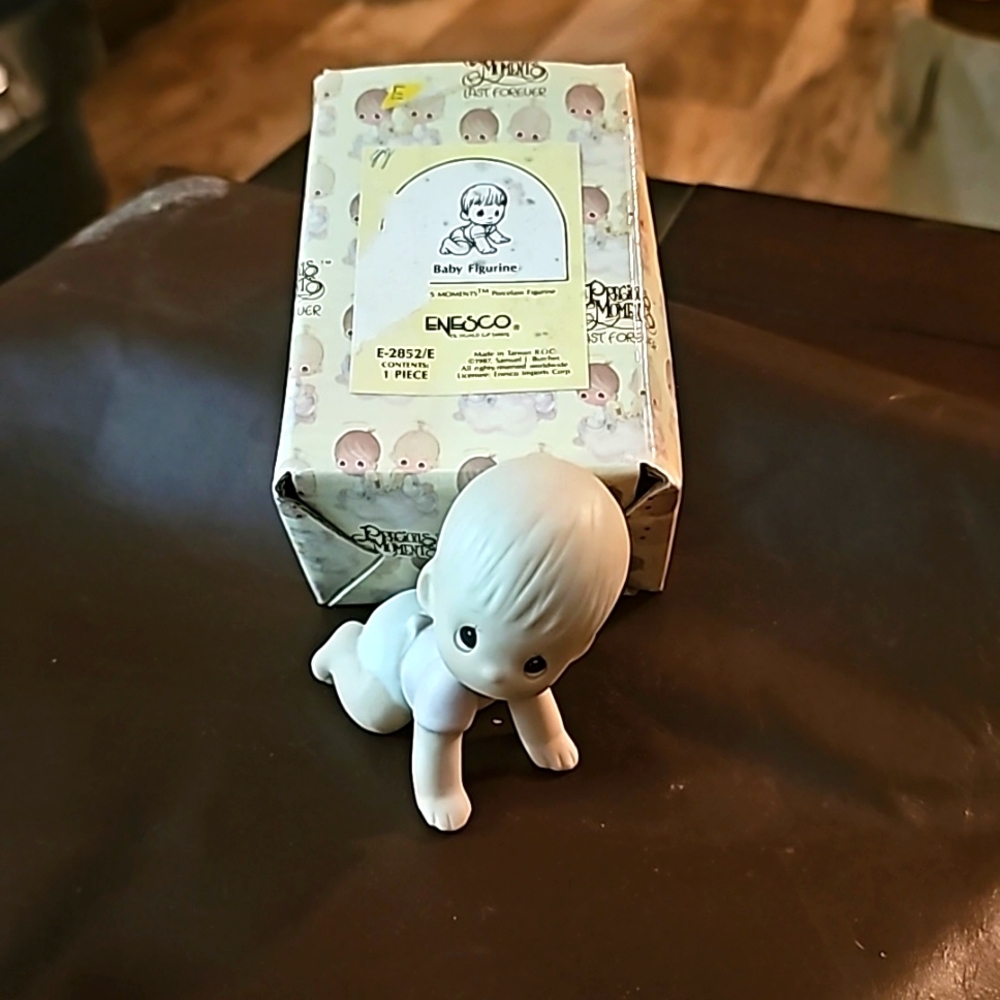 Precious moments 1987 baby figurine
